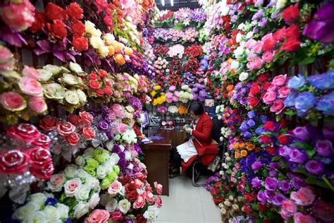 Der Yiwu International Trade City - Ein gigantisches Handelsparadies voller Überraschungen und Schnäppchen!