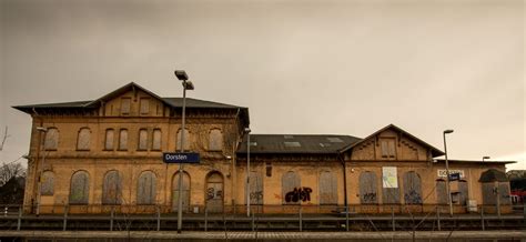 Der alte Bahnhof von Fushun: Eine Reise in die Vergangenheit der industriellen Blütezeit!