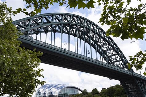 Der Tyne Bridge: Ein ikonisches Wahrzeichen und eine Brücke zur Geschichte!